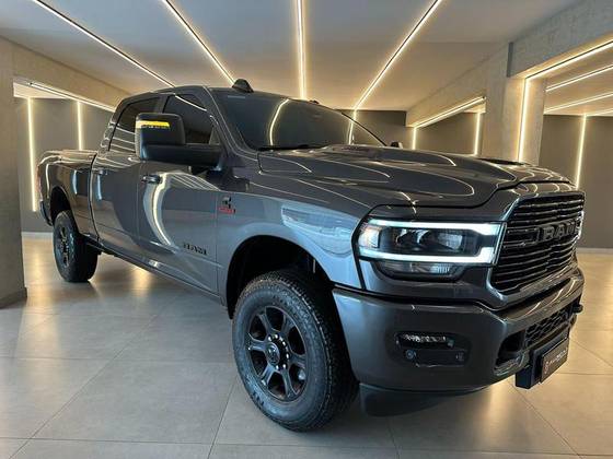 RAM 2500 6.7 I6 TURBO DIESEL LARAMIE NIGHT EDITION CD 4X4 AUTOMÁTICO
